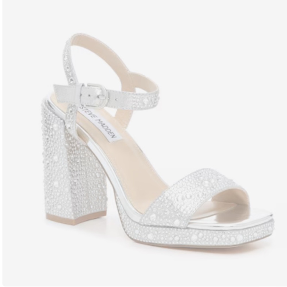 NWT Steve Madden Oleya Sandal